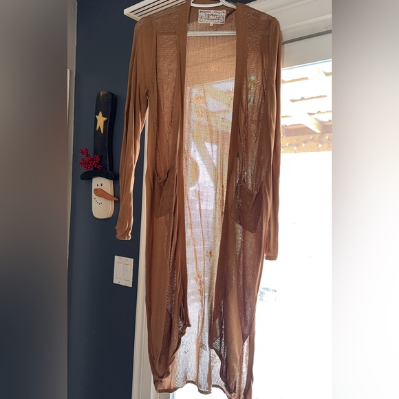 Like new condition. Beautiful long cardigan - I just never reach for it - Picture 1 of 11